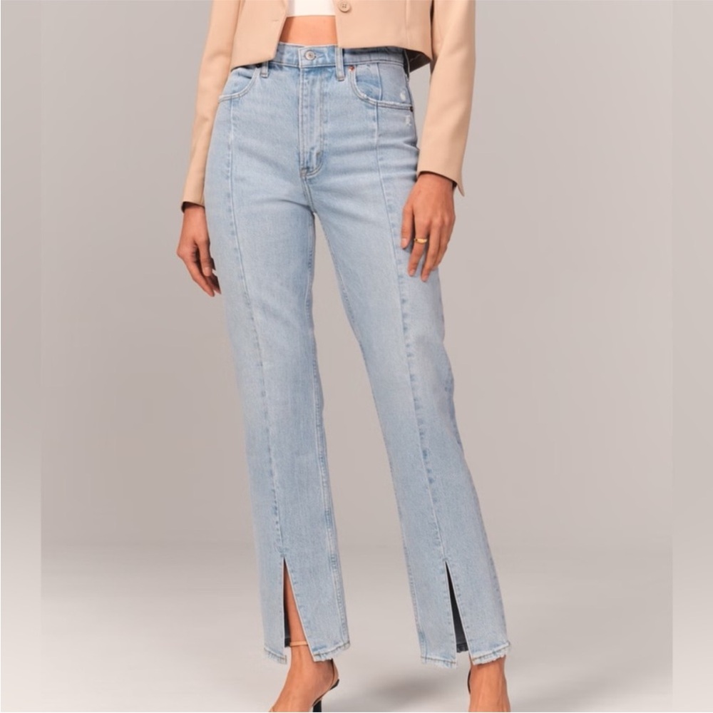 Abercrombie & Fitch The 90s Straight Leg Ultra High Rise Seam Split Hem 31 / 12R